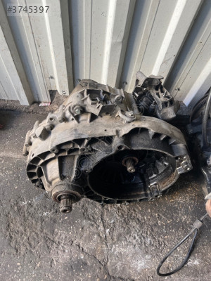 TRANSPORTER T5 2.5 6 İLERİ ÇIKMA ORJİNAL ŞANZIMAN