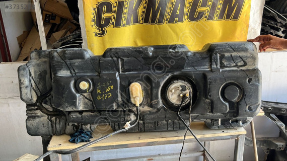 Mercedes W639 vito yakıt deposu