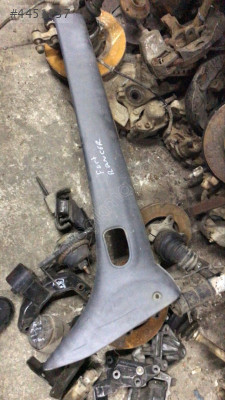 Ford Ranger ön sol kapı döşeme paneli