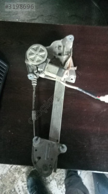 Mazda 323 family sol arka cam krikosu çıkma