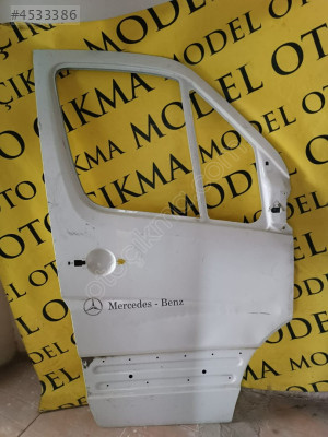 MERCEDES SPRİNTER SAĞ ÖN KAPI