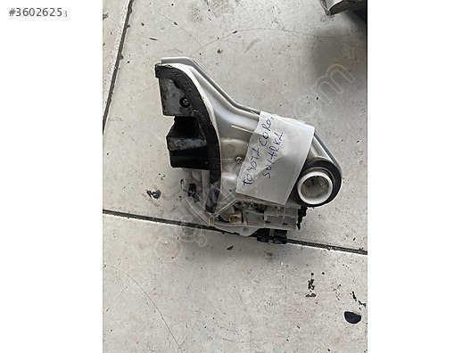 TOYOTA COROLLA SOL ARKA KAPI KİLİDİ