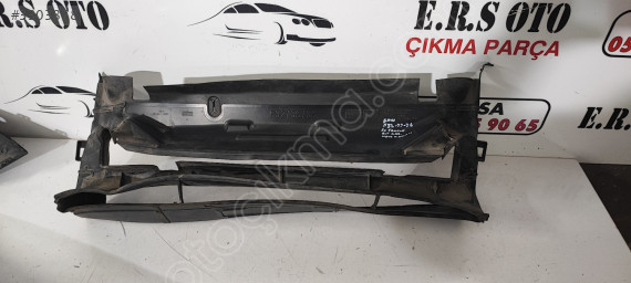 BMW 4 F32 F33 F36 RADYATÖR ALT BAKALİT 51747290609