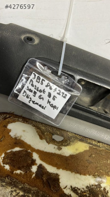 PASSAT B5 99-05  ÇIKMA KAPI DÖŞEMESİ - SAĞ ARKA - 3B5867212