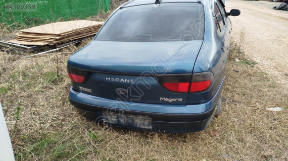 Megane 1 bagaj kapağı