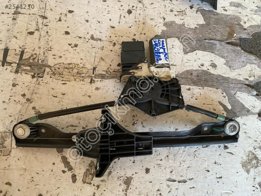 VOLKSWAGEN GOLF 5 SAĞ ARKA KAPI CAM KRİKOSU ORJİNAL ÇIKMA