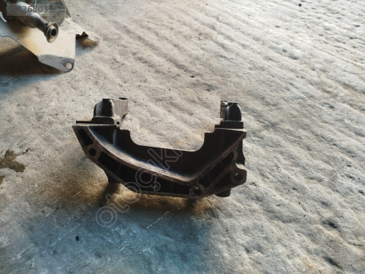 Fiat Albea 1.3 şanzıman alt takozu