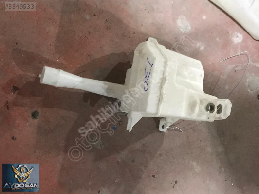 OTO CEM'DEN ÇIKMA HYUNDAİ İ30 CAM SUYU DEPOSU
