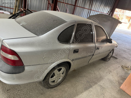 OPEL VECTRA B 98 MODEL 2.0 MOTOR  HURDA BELGE PARÇA PARÇA