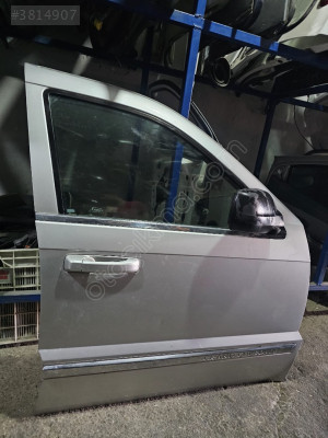 GRAND CHEROKEE SAĞ ÖN KAPI