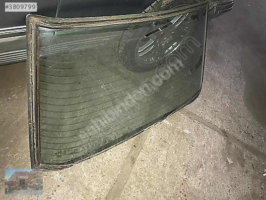 MERCEDES W124 ORJİNAL SEKURİT ARKA CAM YILDIZLI KUSURSUZ