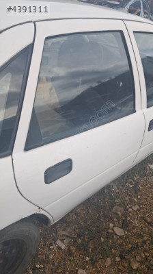 OPEL VECTRA A SAĞ ARKA KAPI.OTO ERKAN ÜNYE