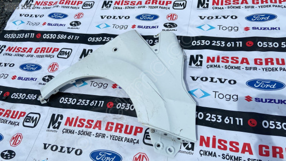 FORD COURİER SAĞ ÖN ÇAMURLUK ORJİNAL ÇIKMA