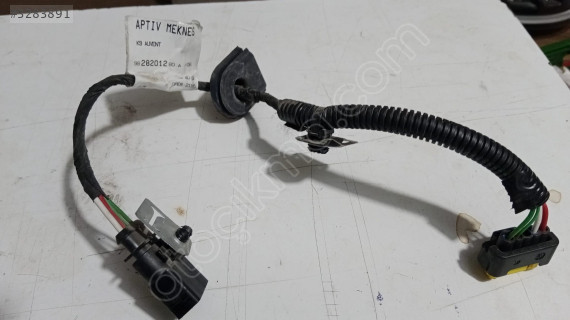 Opel ComboE Peugeot Partner Citroen Berlingo cam silgeç kaplosu
