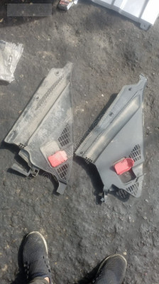 BMW F30 ÖN CAM IZGARASI 05366077016