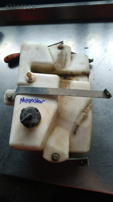 Megastar motor suyu bidonu çıkma