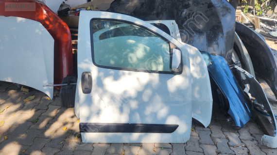 Fiat Fiorino sağ ön kapı dolu çıkma orjinal
