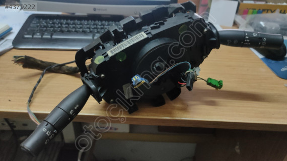 Renault silecek far kolu mekanizması 61835909