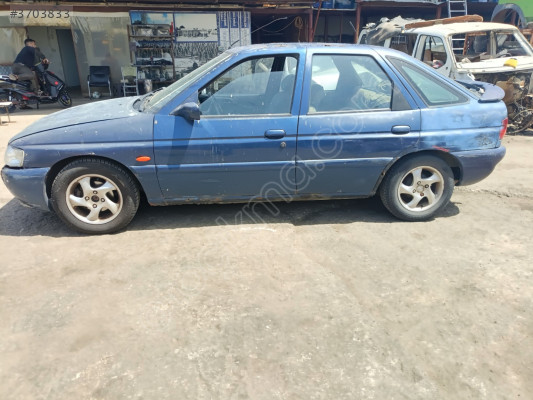 Ford escort sol kapı kilidi