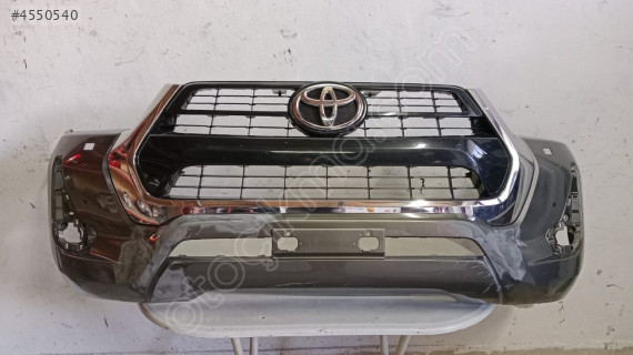 Toyota Hilux ön tampon