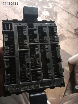 Fiat UNO 70 lk sigorta kutusu kod 7645203