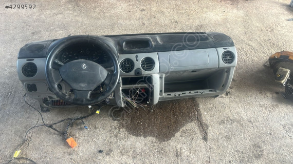 Renault Kango2 ön göğüslük komple