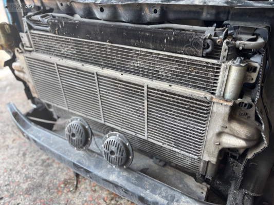 TRANSPORTER T5 1.9 TDİ ÇIKMA ORJİNAL RADYATÖR SETİ