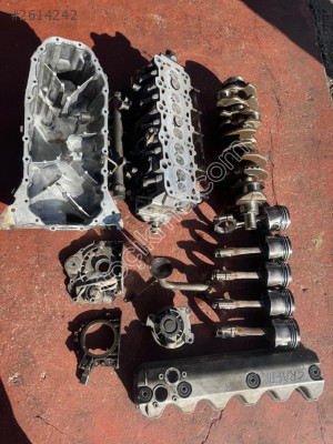 CRAFTER 2.5 TDİ KRANK MİLİ ÇIKMA ORJİNAL STD 076 KRANK MİLİ
