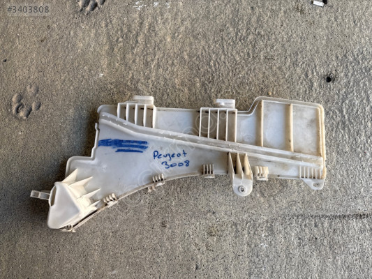 Peugeot 3008 silecek su deposu (OEM: 9676054080)