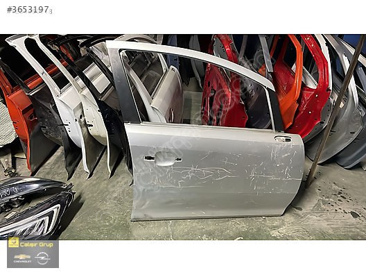 OPEL CORSA D SAĞ ÖN KAPI ÇIKMA SÖKME YEDEK PARÇA