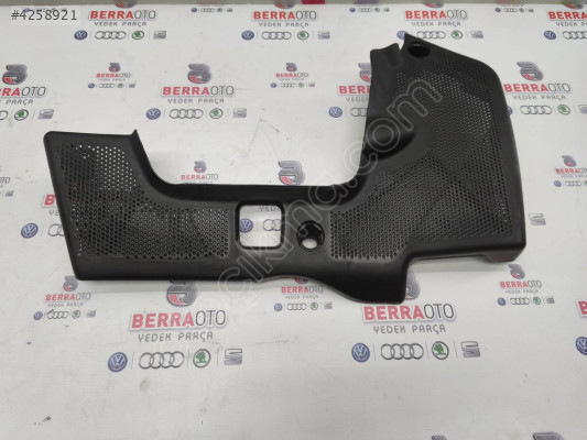 VOLKSWAGEN GOLF BORA MOTOR ÜST KAPAĞI 1,6 AKL 06A119512C