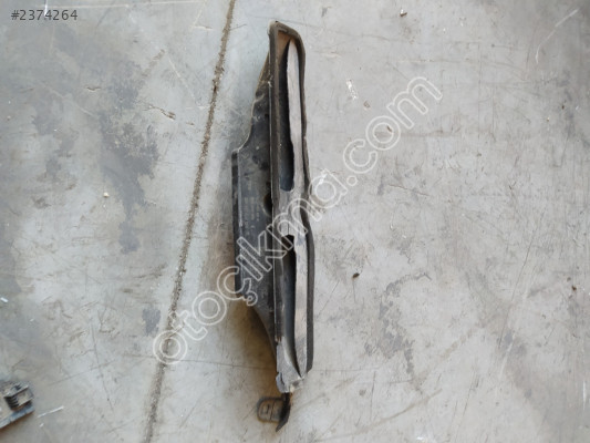 Golf 6 arka pilastik 5K1819081