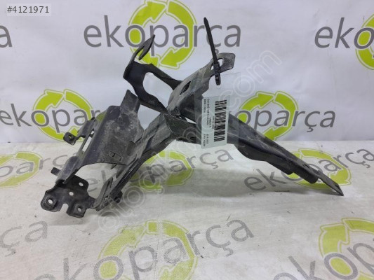 2019-2023 BMW 3 Serisi G20 Sağ Far Yuva Sacı 51647422294