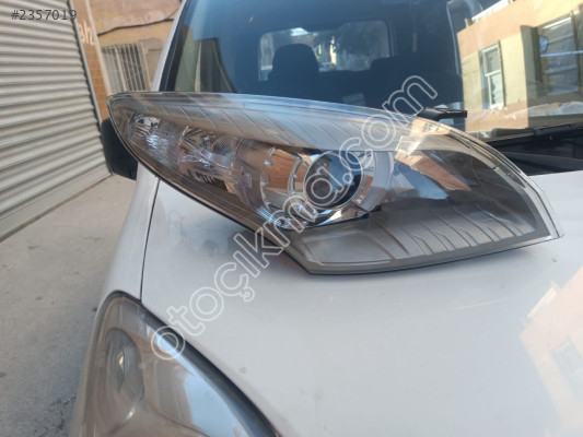 RENAULT MEGANE 3 LEDLİ ZENON SAĞ ÖN FAR ÇIKMA