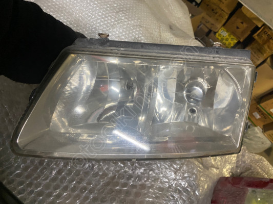 Passat B5 sol far