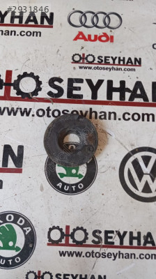 1K0512297D Passat B7 arka helezon alt lastiği