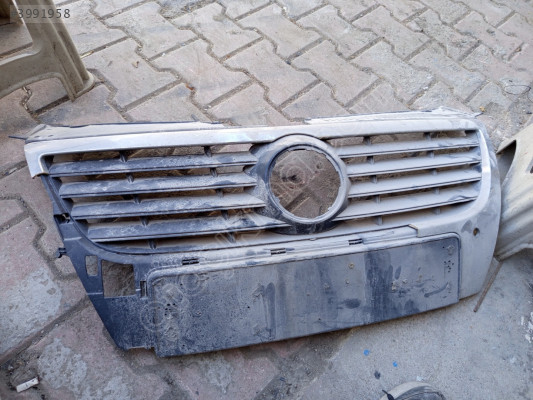 Volkswagen Passat B6 ön panjur