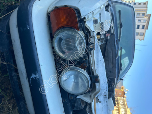 Bmw 520 sağ far çıkma orijinal