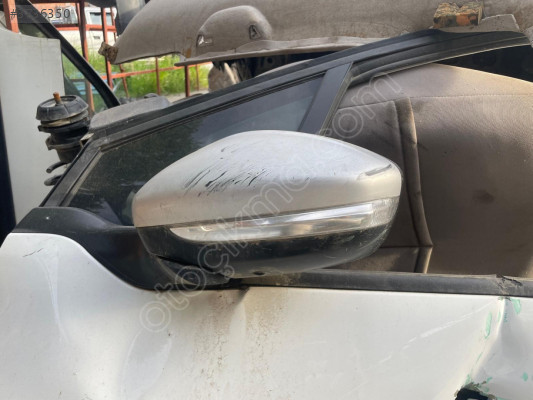Peugeot 208 sol dış ayna