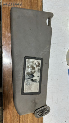 2000-2001 RENAULT MEGANE 1 SAĞ GÜNEŞLİK ORJ ÇIKMA