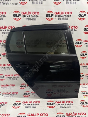 VOLKSWAGEN GOLF 5 SAĞ ARKA KAPI ORJINAL ÇIKMA