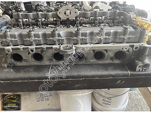 BMW N52 3.0 SİLİNDİR ÜST KAPAK DOLU