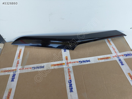 Opel Corsa f sol arka çamurluk üst çıtası