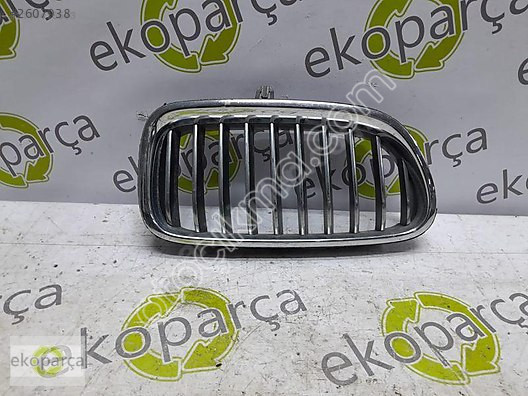 BMW 5 SERİSİ 2011 2016 F10 SAĞ ÖN BÖBREK PANJUR 51137336478