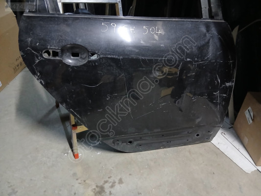 RENAULT SCENİC SAĞ ARKA KAPI ORJİNAL ÇIKMA