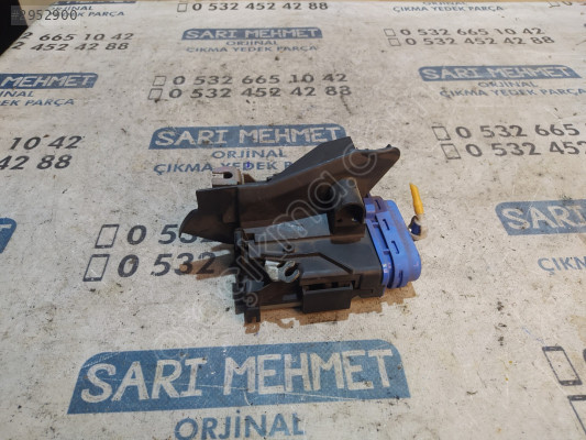 ÇIKMA AUDİ A3 A4 A6 SOL ARKA KAPI KİLİDİ 1993-2003 8D0839015A