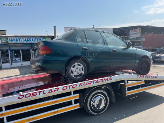 Hyundai accent. Sağ ön kapı
