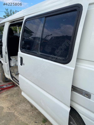 L300 Mitsubishi Sol Sürgülü Kapı - Oto Çıkma Parçaları