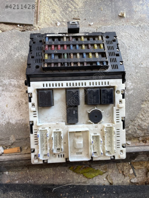 Renault Megane bir sigorta kutusu