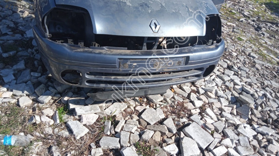 Clio hb ön tampon yedek parça